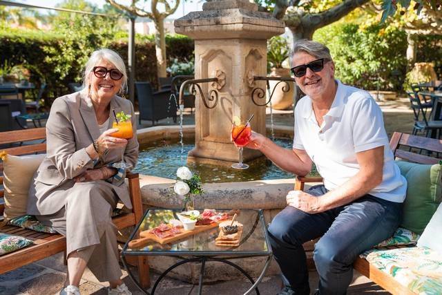 Nous vous attendons pour fêter ensemble les 70 ans de l'Hôtel de la plage - HDLP de Bormes Les Mimosas, rendez-vous à partir du 4 avril 2025