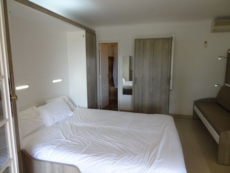 Version 1 lit double 160x200