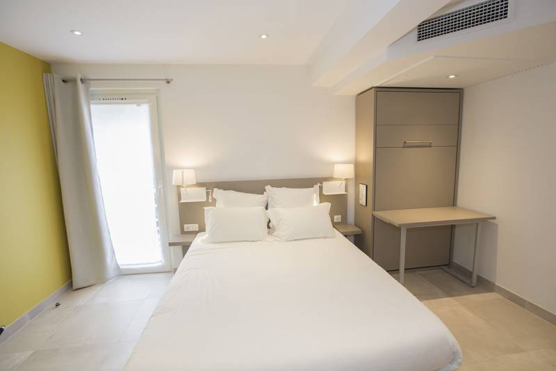 HDLP-Hôtel De La Plage, Bormes Les Mimosas - La Favière Hôtel familial proche des plage entre Saint Tropez et Toulon (Var83)